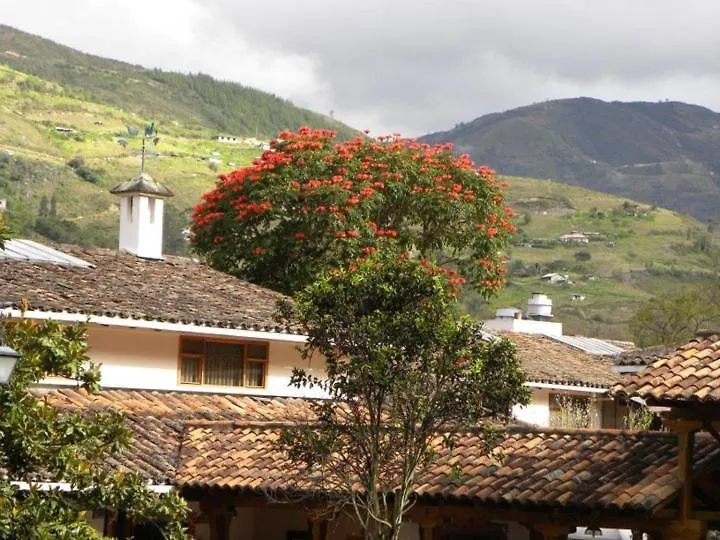 Hacienda Uzhupud Hotel Cuenca 4*,