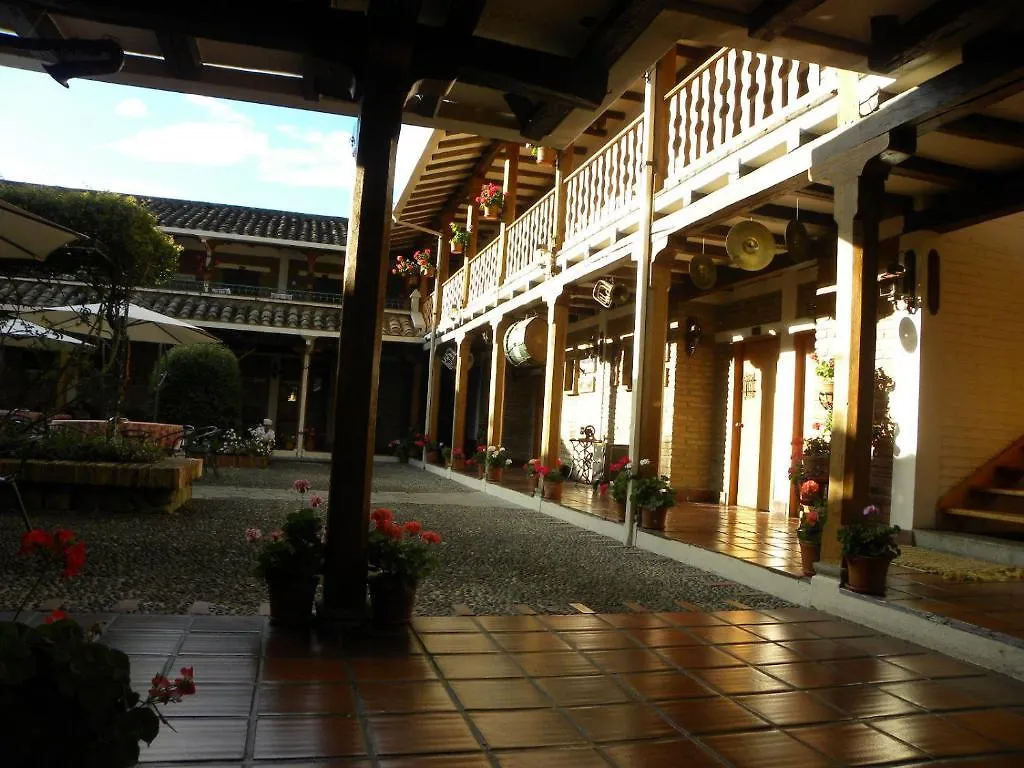 Hacienda Uzhupud Hotel Cuenca