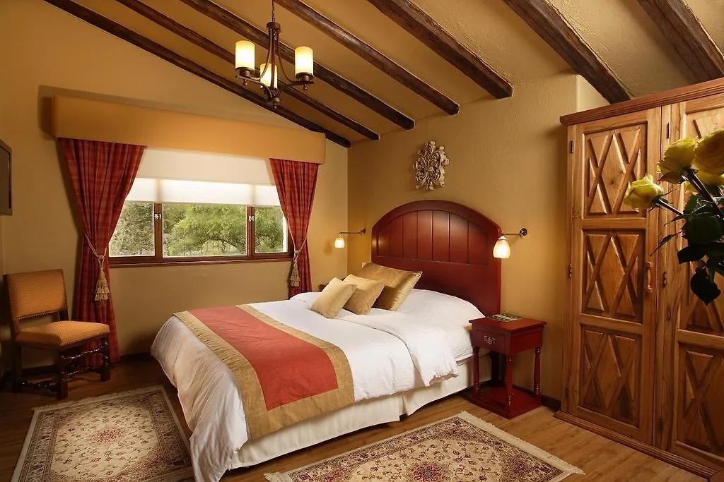 Hacienda Uzhupud Hotel Cuenca