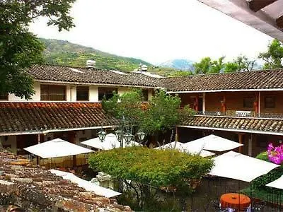 Hacienda Uzhupud Hotel Cuenca