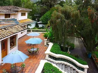 Hacienda Uzhupud Hotel Cuenca 4*,