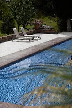 Hacienda Uzhupud Hotel Cuenca 4*,