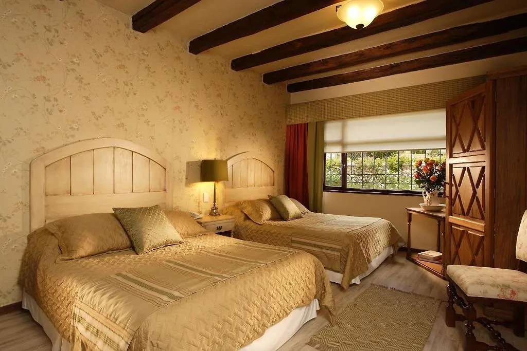 Hacienda Uzhupud Hotel Cuenca