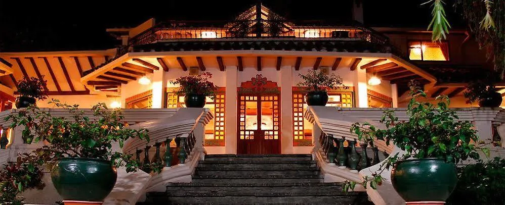 Hacienda Uzhupud Hotel Cuenca